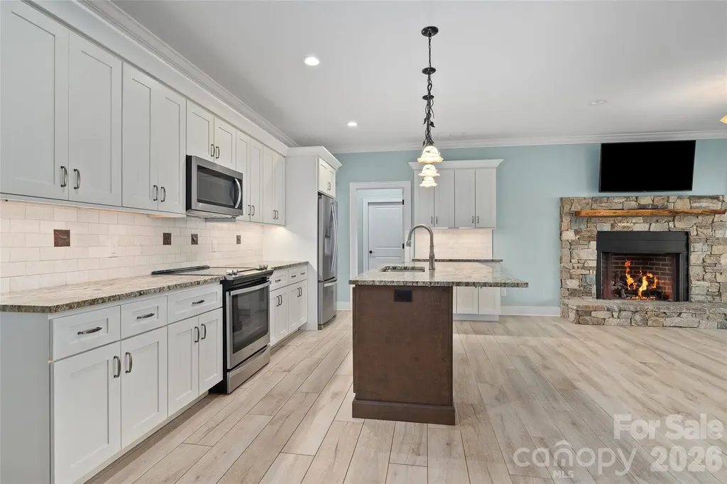 50 Hallett Court Asheville NC 28803