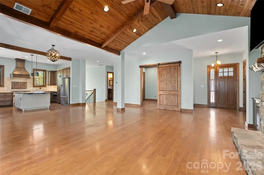 50 Hallett Court Asheville NC 28803