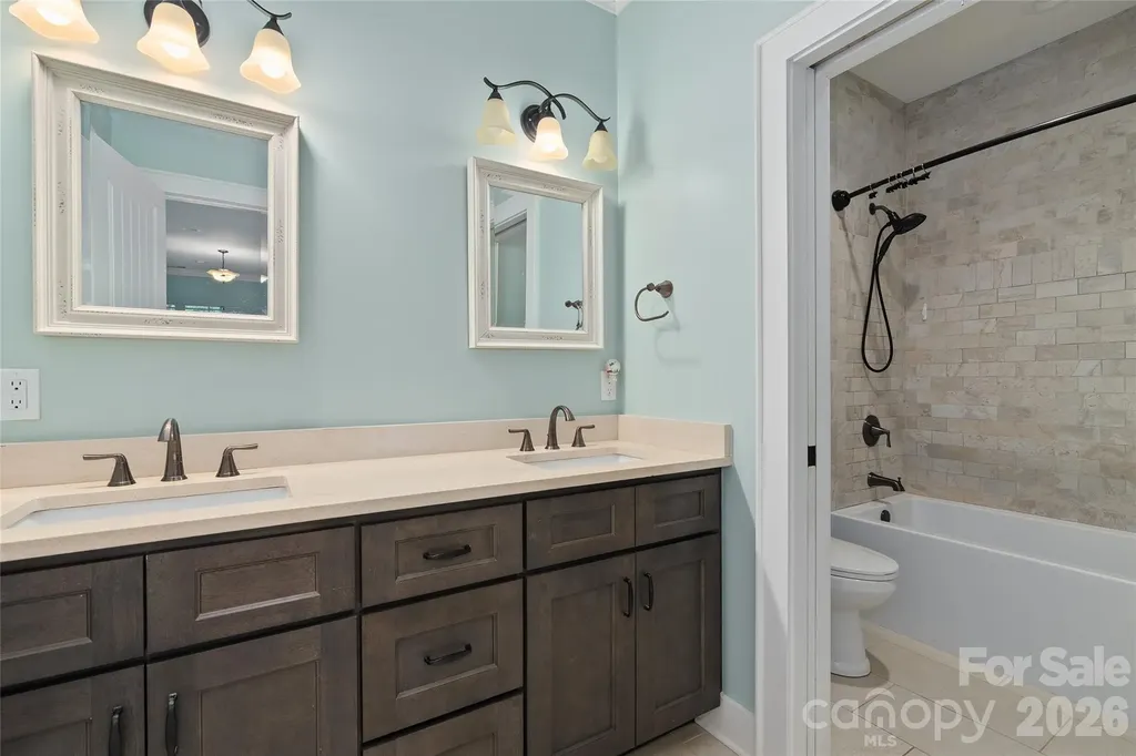50 Hallett Court Asheville NC 28803