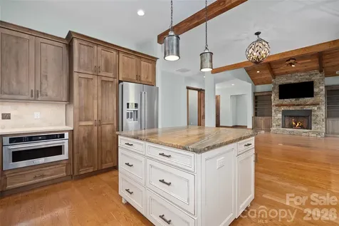 50 Hallett Court Asheville NC 28803