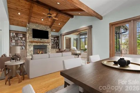 50 Hallett Court Asheville NC 28803