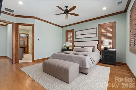 50 Hallett Court Asheville NC 28803