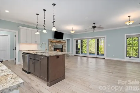50 Hallett Court Asheville NC 28803