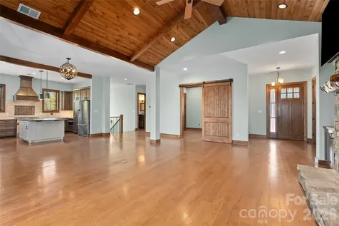 50 Hallett Court Asheville NC 28803