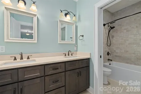 50 Hallett Court Asheville NC 28803