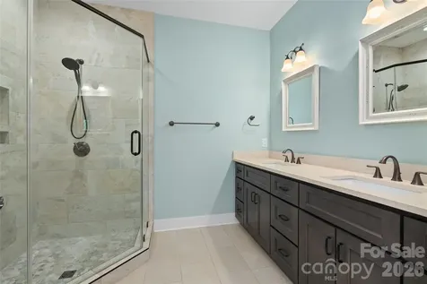 50 Hallett Court Asheville NC 28803