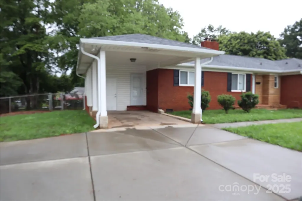 1703 Tyvola Road Charlotte NC 28210