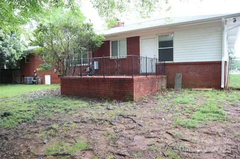 1703 Tyvola Road Charlotte NC 28210