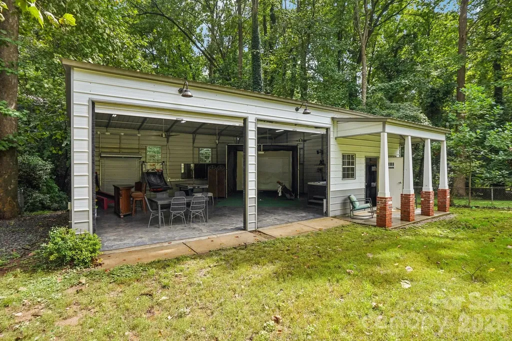 1527 Burnley Road Charlotte NC 28210