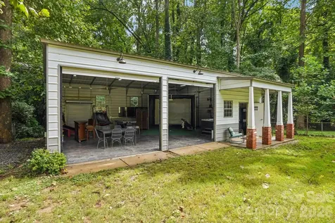 1527 Burnley Road Charlotte NC 28210