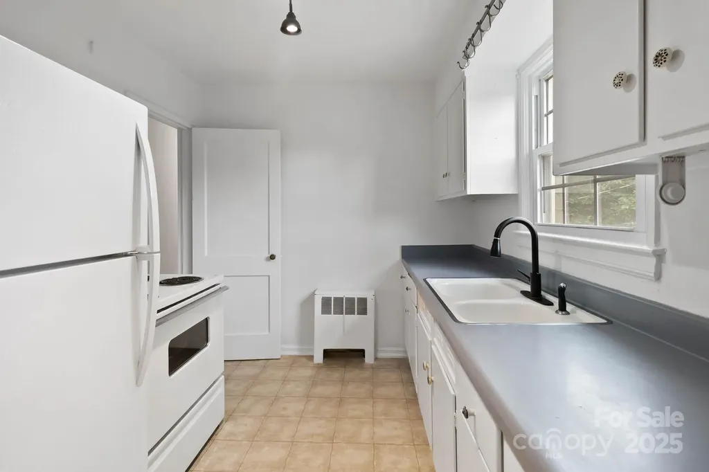 343 Wakefield Drive Charlotte NC 28209
