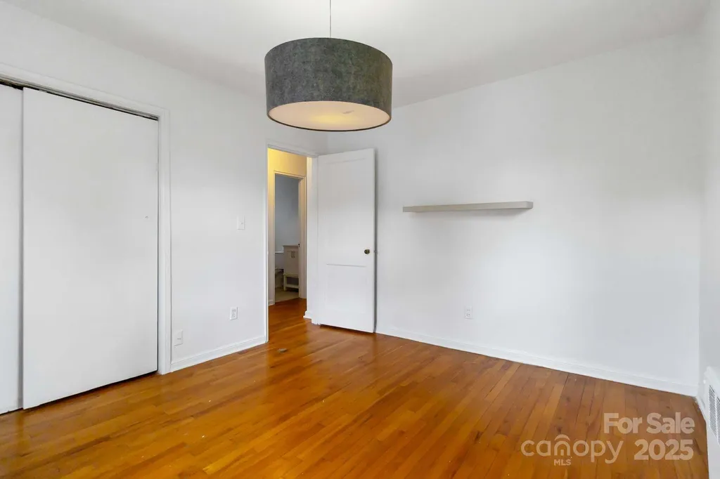 343 Wakefield Drive Charlotte NC 28209