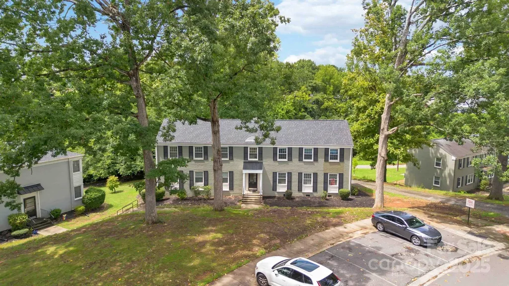 343 Wakefield Drive Charlotte NC 28209