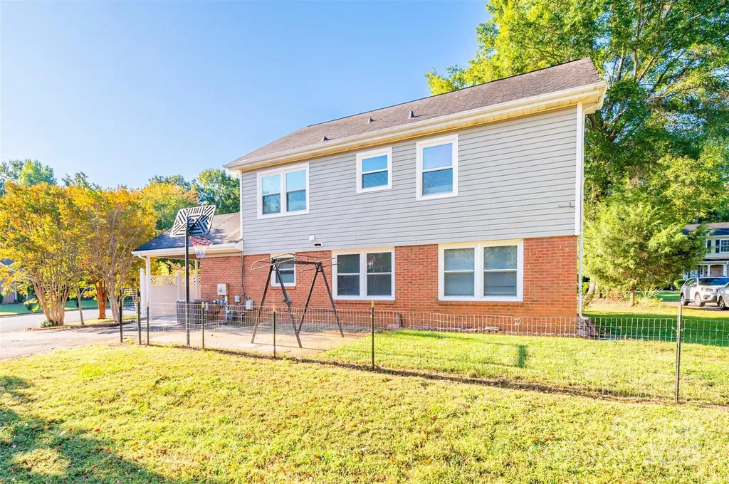 5111 Coronado Drive Charlotte NC 28212