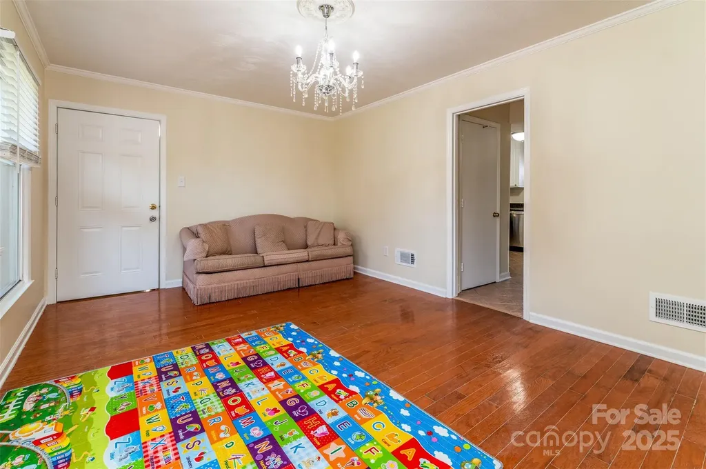 5111 Coronado Drive Charlotte NC 28212