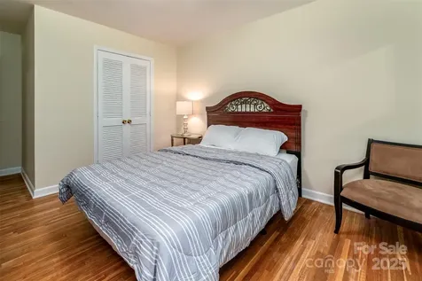 5111 Coronado Drive Charlotte NC 28212