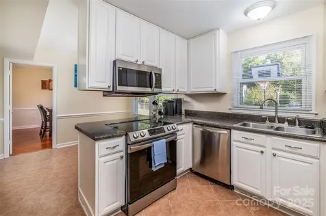 5111 Coronado Drive Charlotte NC 28212