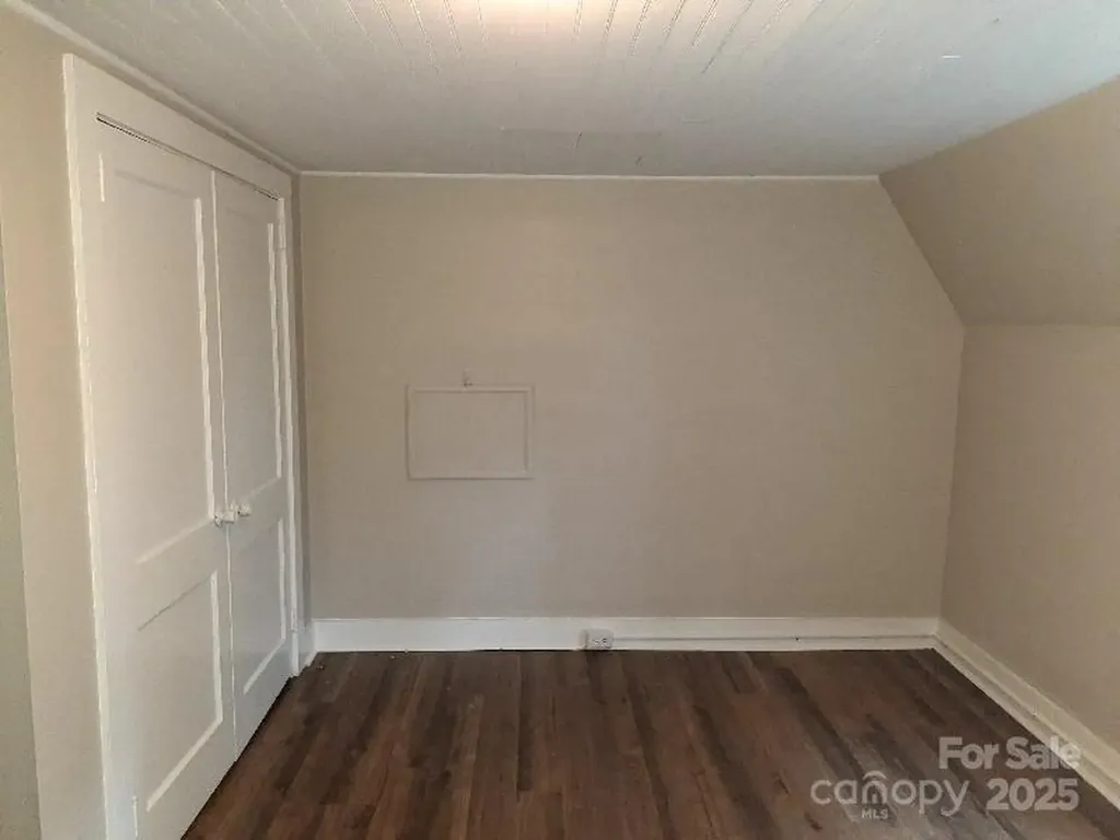 310 E Church Street Troutman NC 28166