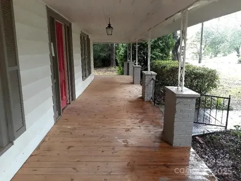 310 E Church Street Troutman NC 28166