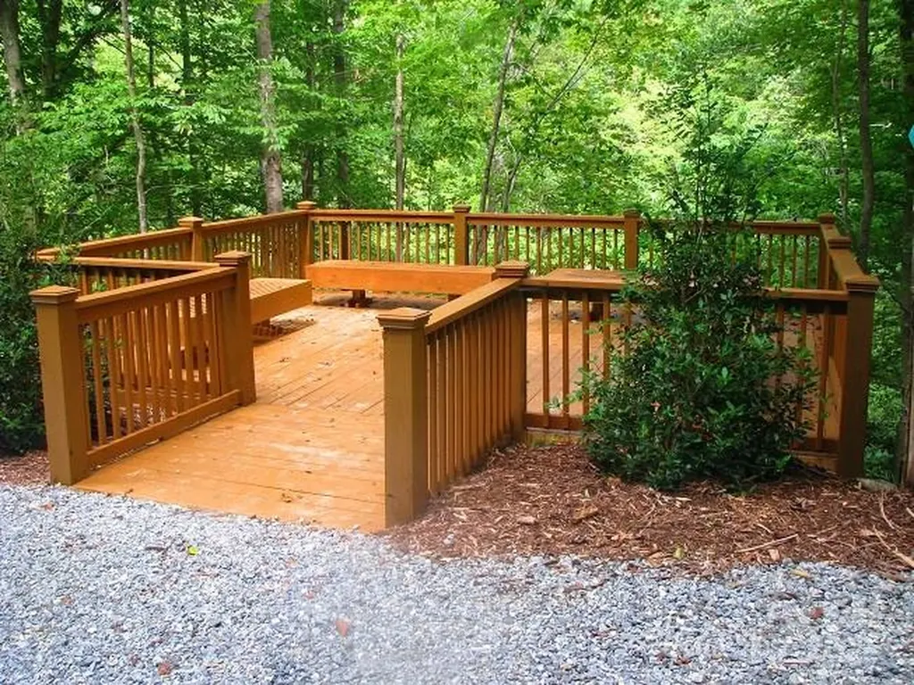 1187 Grandview Peaks Drive Nebo NC 28761