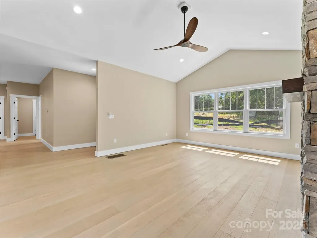 54 Olde Oak Lane Hendersonville NC 28792