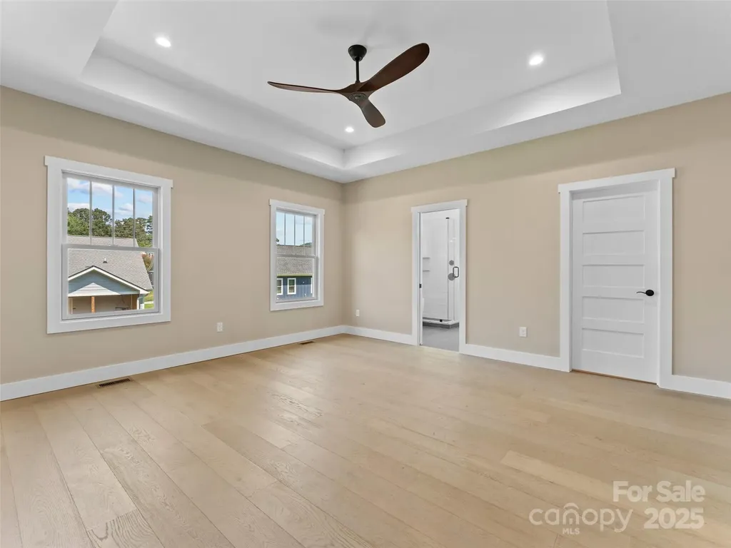 54 Olde Oak Lane Hendersonville NC 28792