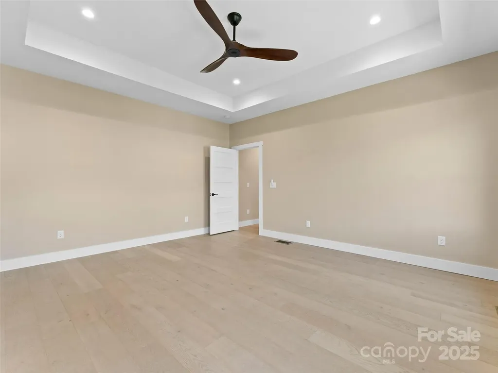 54 Olde Oak Lane Hendersonville NC 28792