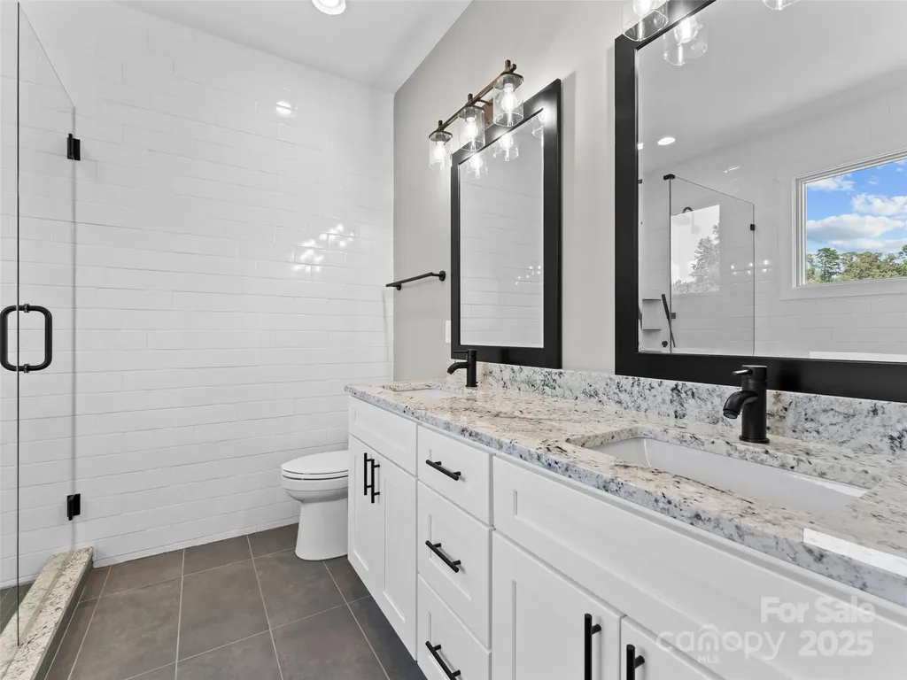 54 Olde Oak Lane Hendersonville NC 28792