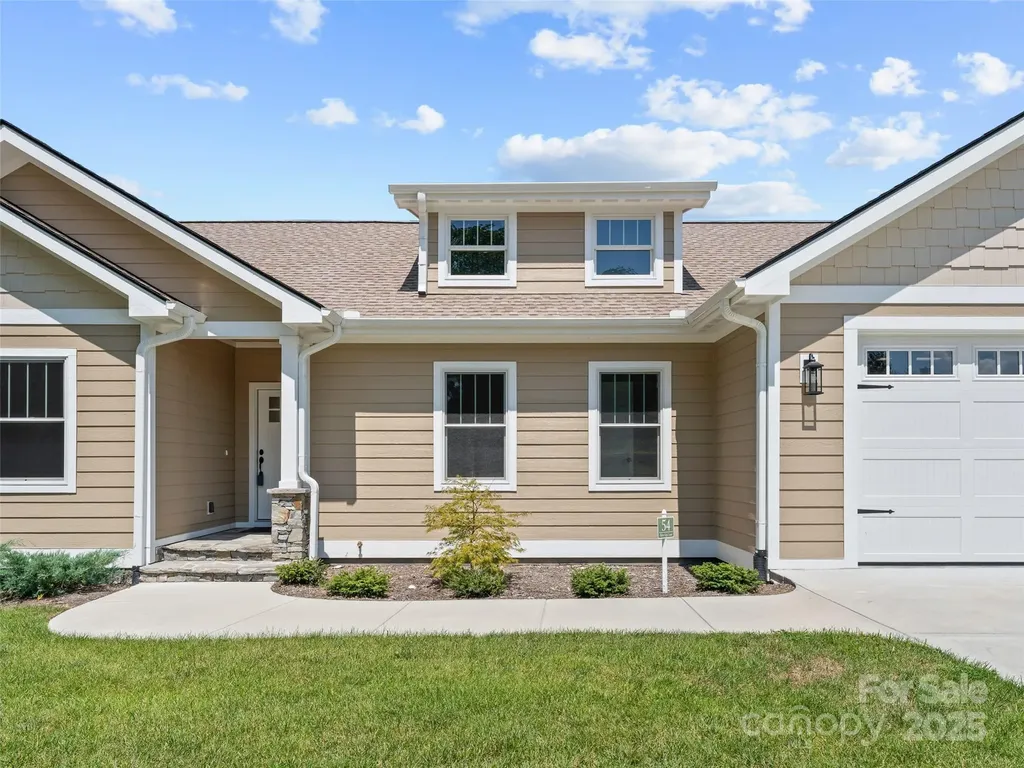 54 Olde Oak Lane Hendersonville NC 28792