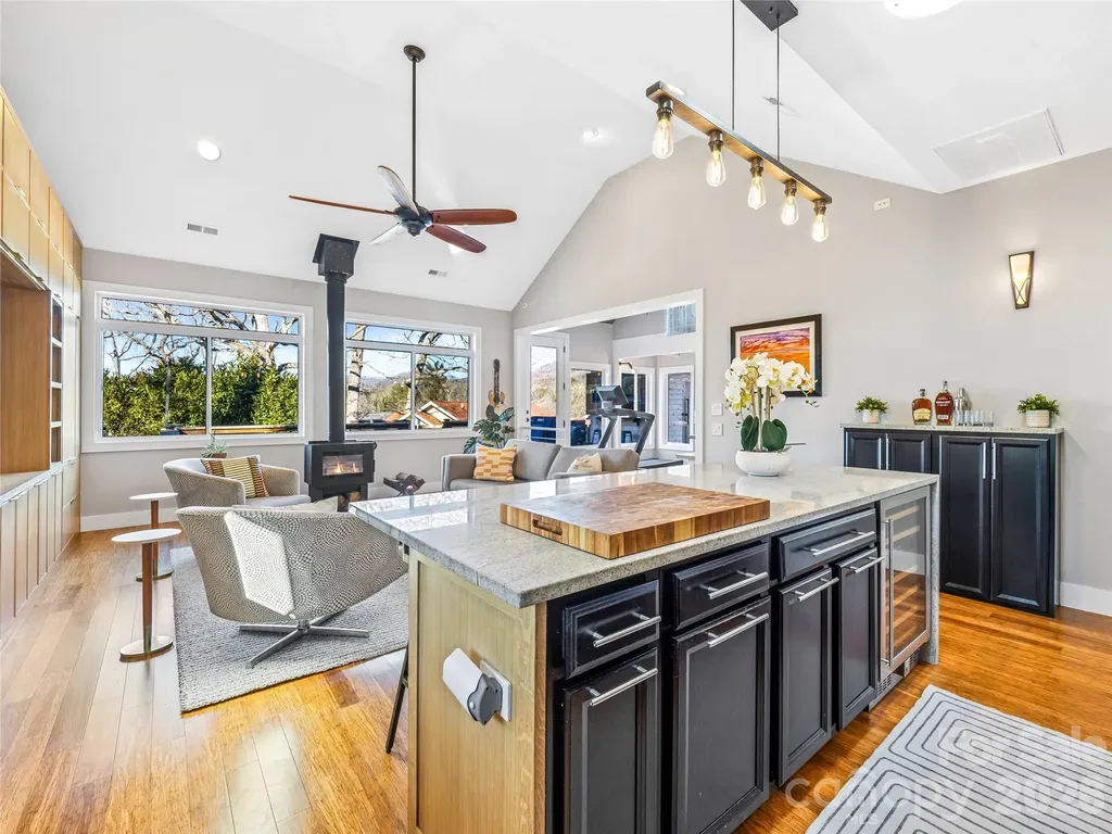 78 Annandale Avenue Asheville NC 28801