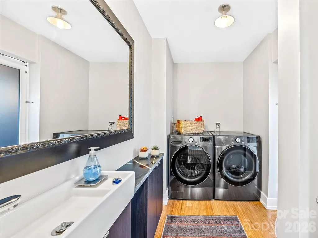 78 Annandale Avenue Asheville NC 28801