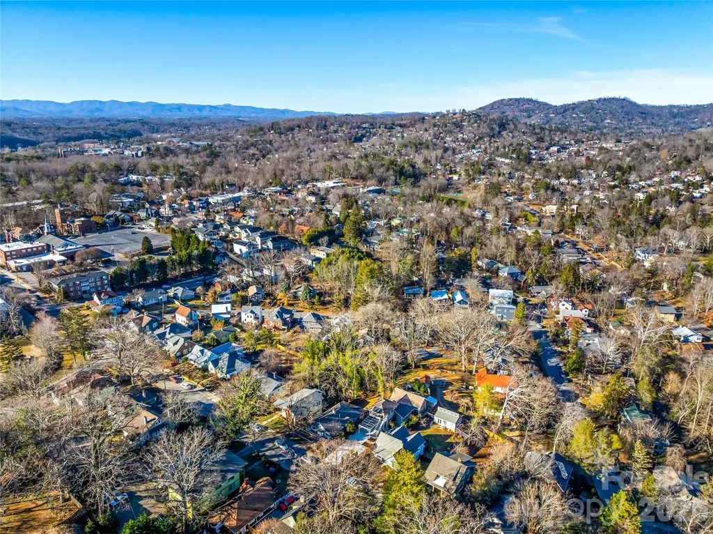 78 Annandale Avenue Asheville NC 28801