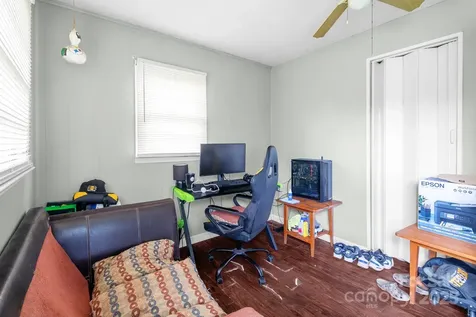 940 W End Road Chester SC 29706