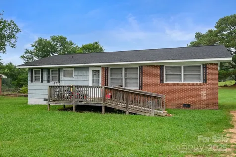 940 W End Road Chester SC 29706