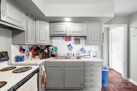 940 W End Road Chester SC 29706