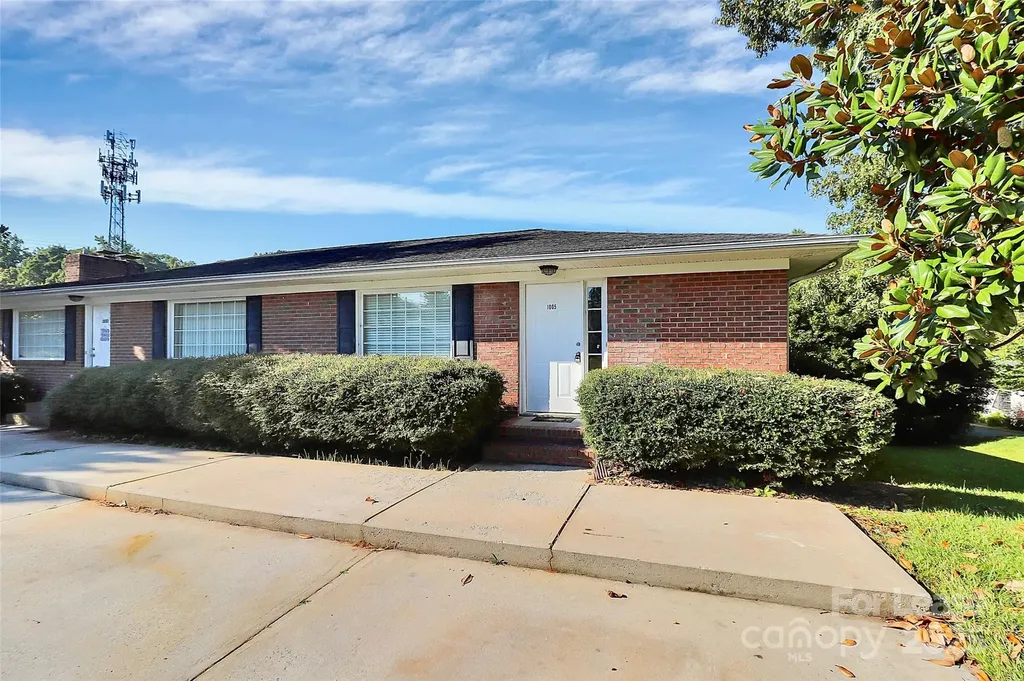 1005 Rainbow Drive Kannapolis NC 28081