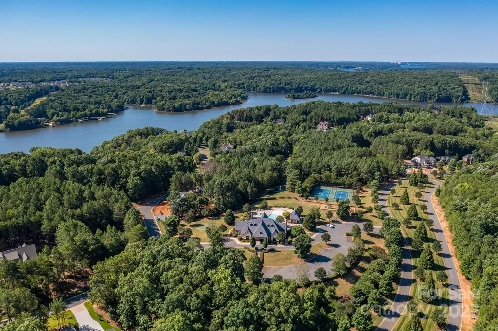 2021 Beauhaven Lane Belmont NC 28012