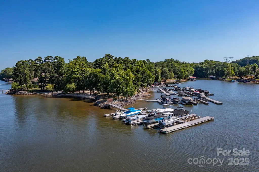 2021 Beauhaven Lane Belmont NC 28012