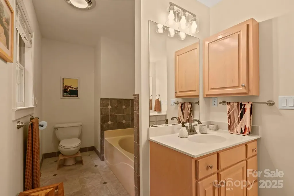 127 Boulder Lane Blowing Rock NC 28605