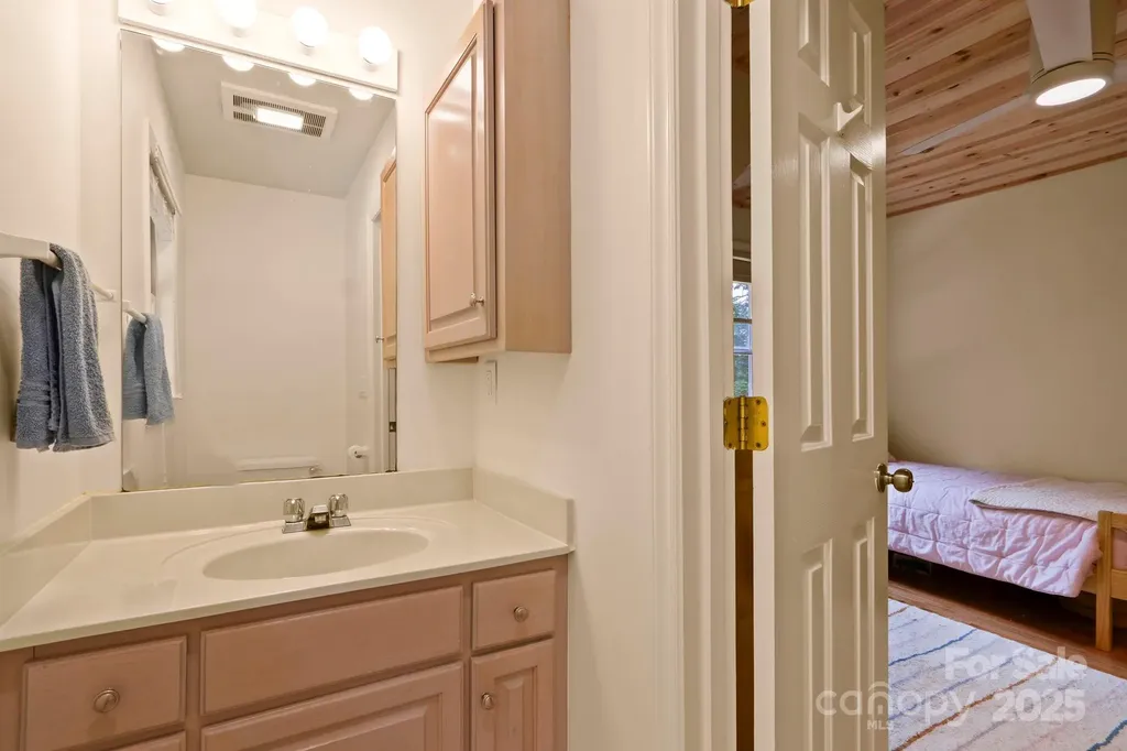 127 Boulder Lane Blowing Rock NC 28605