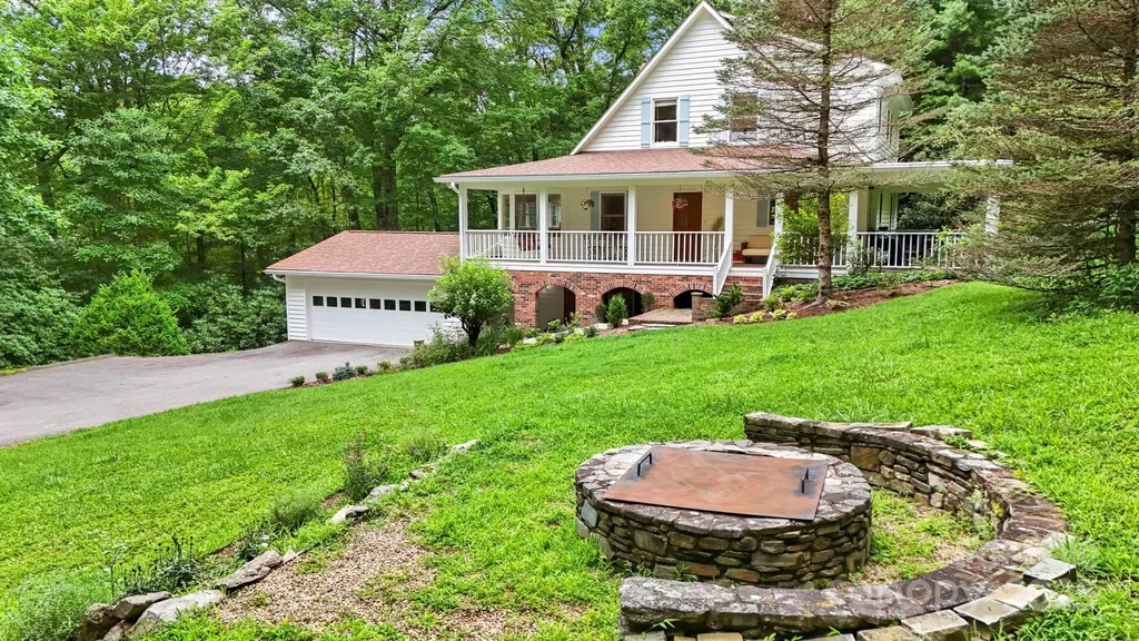 127 Boulder Lane Blowing Rock NC 28605