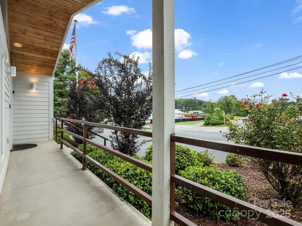 147 E Court Street Rutherfordton NC 28139
