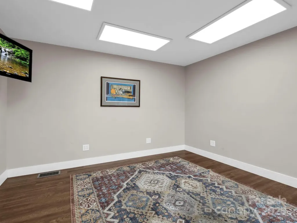 147 E Court Street Rutherfordton NC 28139