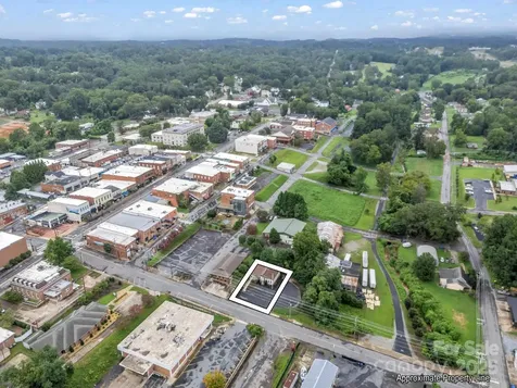 147 E Court Street Rutherfordton NC 28139