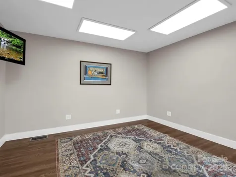 147 E Court Street Rutherfordton NC 28139