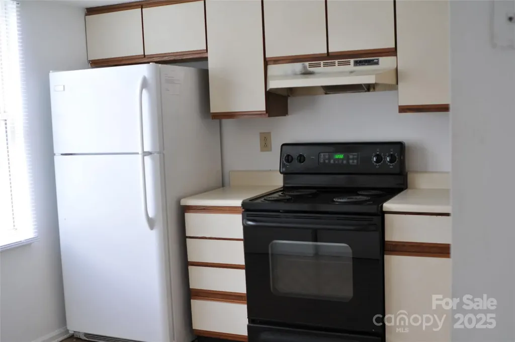 9626-C Vinca Circle Charlotte NC 28213