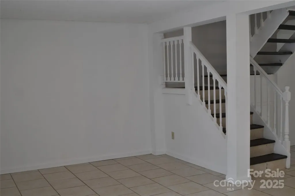 9626-C Vinca Circle Charlotte NC 28213