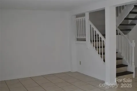 9626-C Vinca Circle Charlotte NC 28213