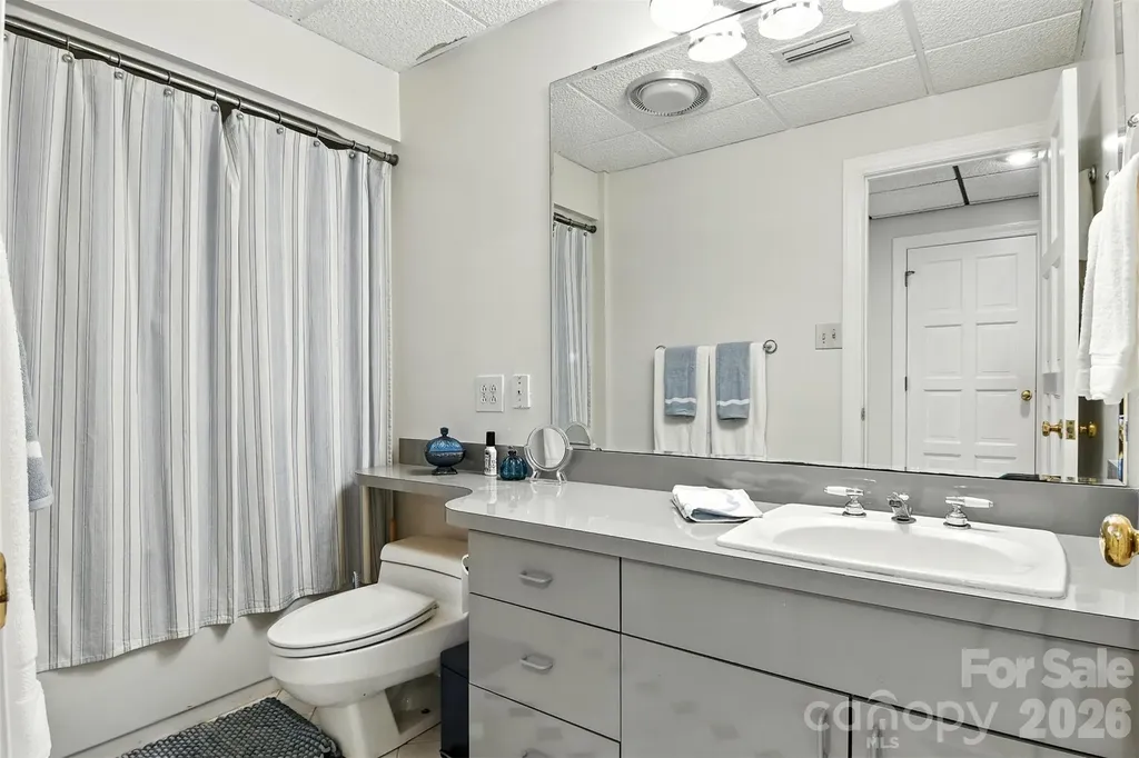 5042 Ridgeland Drive Hickory NC 28602