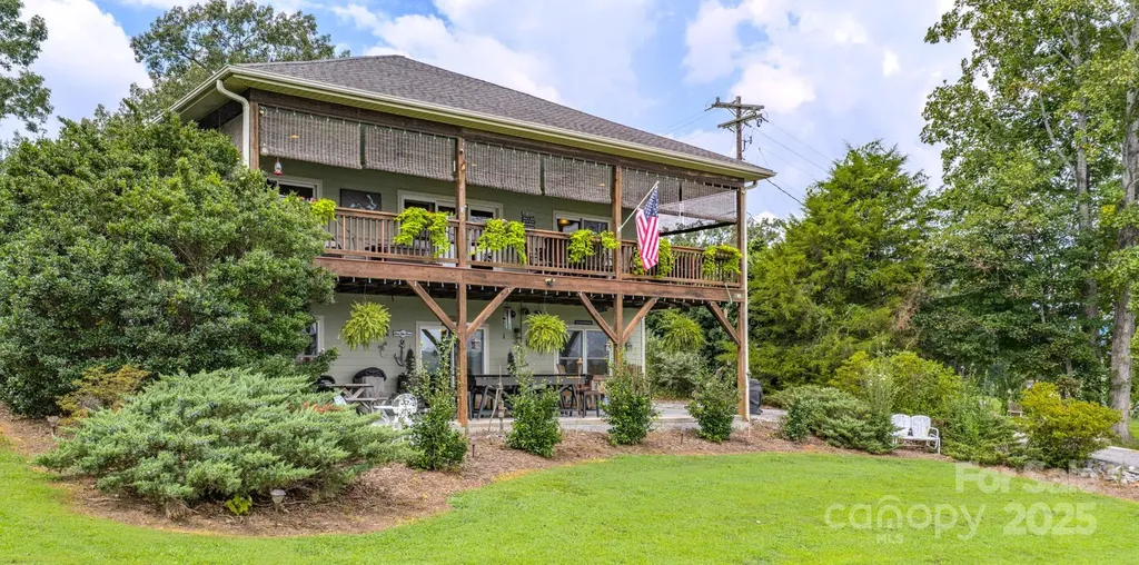 101 Lake Club Lane Nebo NC 28761